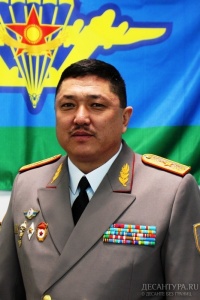 Генерал-майор Алмаз Джумакеев вступил в должность командующего Аэромобильными войсками ВС РК