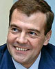Медведев: ВС РФ "только выиграют", если в армии будут служить женщины