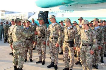 Казахстанские десантники провели тренировки на полигоне ВДВ НОАК