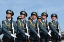 Рота почетного караула столичной десантно-штурмовой бригады в парадной форме СВ ВС РК