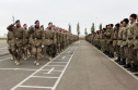 Чествование увольняемых в запас десантников в 36 ДШБр СВ ВС РК. Дембеля отдают честь личному составу бригады.