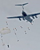 Более 9,5 тыс. прыжков с парашютом совершили десантники в 2013 г. под Волгоградом