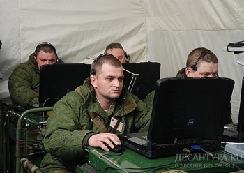 Десантники отработали ведение маневренной обороны на учении в Псковской области