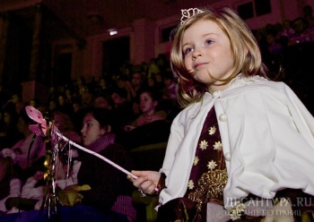 Более 4 тыс. детей российских десантников посетят новогодние представления