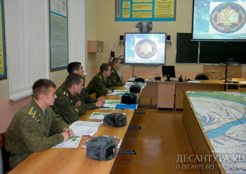 Будущие офицеры ВДВ обучаются на уникальных тактических тренажерах