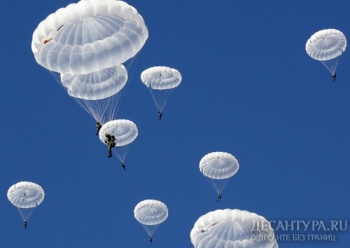 В Забайкалье стартовали сборы с военными парашютистами