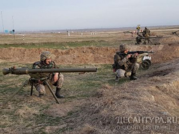Казахстанские десантники завершили учения боевыми стрельбами