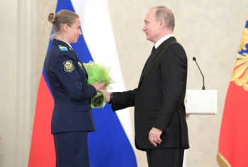 Медсестра 76-й десантно-штурмовой дивизии награждена медалью Суворова