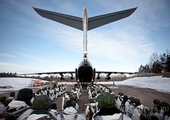 Военно-транспортная авиация ВВС России осуществит переброску подразделений ВДВ на военный аэродром в Заполярье