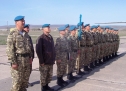 Проводы "таджиквзвода" в Талдыкогране. Слева майор Айдар Кабденов, с 2011 по 2013 командир 37-ДШБр