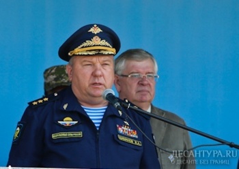 На базе 45-й бригады СпН ВДВ Владимир Шаманов провел совещание с младшими командирами