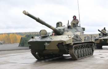 Руководящему составу артиллерии ВДВ продемонстрировали СПТП «Спрут-СДМ-1»