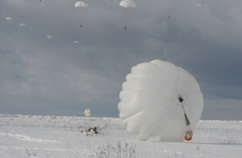 В январе 2013 года десантники совершили свыше 9 тысяч парашютных прыжков