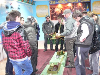 Ульяновские полицейские организовали для трудных подростков экскурсию в бригаду ВДВ