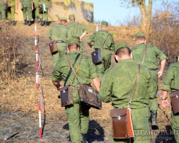 Командующий ВДВ наградил десантников в Новороссийске
