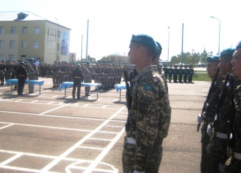 Ветераны-десантники поздравили молодое пополнение с приведением к Военной присяге