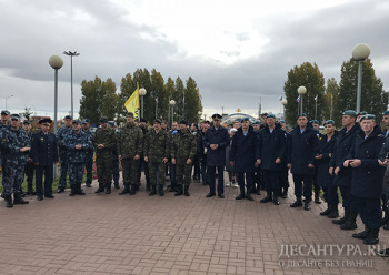 Военнослужащие 31-й десантно-штурмовой бригады приняли участие в патриотической акции