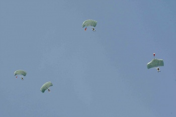 Разведчики подразделений ВДВ приступили к освоению парашютной системы "Арбалет-2"