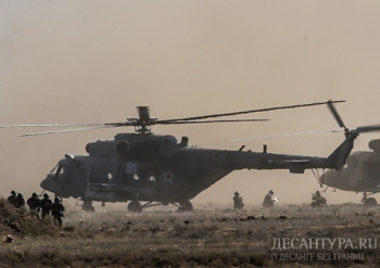 Морские пехотинцы Каспийской флотилии проводят учение с высадкой воздушного десанта