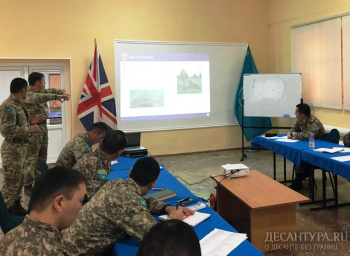 С миротворцами ДШВ ВС РК проводят занятия британские инструкторы