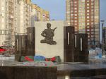 Памятник десантникам в Тюмени открылся после реконструкции