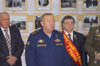 Командующий ВДВ Шаманов передал новой выставке в рязанском музее свой китель и орден Георгия