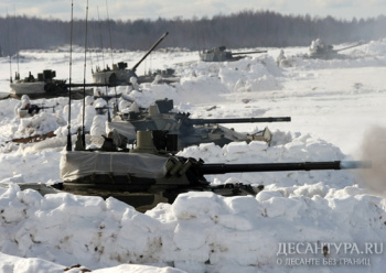 Десантники проводят боевые стрельбы из вооружения БМД-4М в условиях низких температур