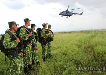 Вертолетчики и спецназ ЮВО отрабатывают десантно-штурмовые действия в горах Армении