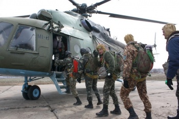 Почти 500 прыжков с новыми парашютными системами «Статус СН» выполнили офицеры парашютно-десантной службы Вооруженных Сил Украины в ходе сборов в Николаеве