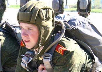 В следующем году воспитанники Ульяновского СВУ совершат до 100 прыжков с парашютом