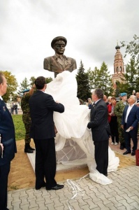 В Бронницах открыли памятник Герою Советского союза Василию Маргелову