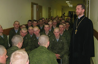 Беседа в учебной роте 217-го гвардейского парашютно-десантного полка
