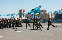 Военный парад в честь Дня защитника Отечества, Астана 7 мая 2014 г.
Парадный расчет Службы государственной охраны (подразделение бывшей Республиканской гвардии РК).