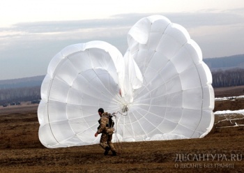 В новом учебном году в ВДВ планируется втрое увеличить количество парашютных прыжков с экстремальной задержкой раскрытия купола