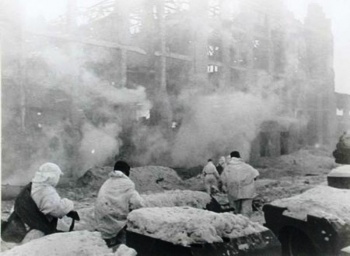 Десантники проводят конференцию, посвященную роли и значению ВДВ в Сталинградской битве